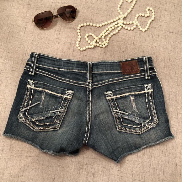 BKE Pants - BKE Buckle Jeans Shorts Stretchy Denim